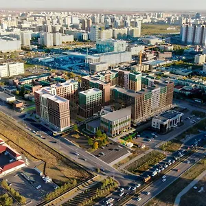 с видом на парк, возле хан-шатыра и медицинского центра Апартаменты Астана